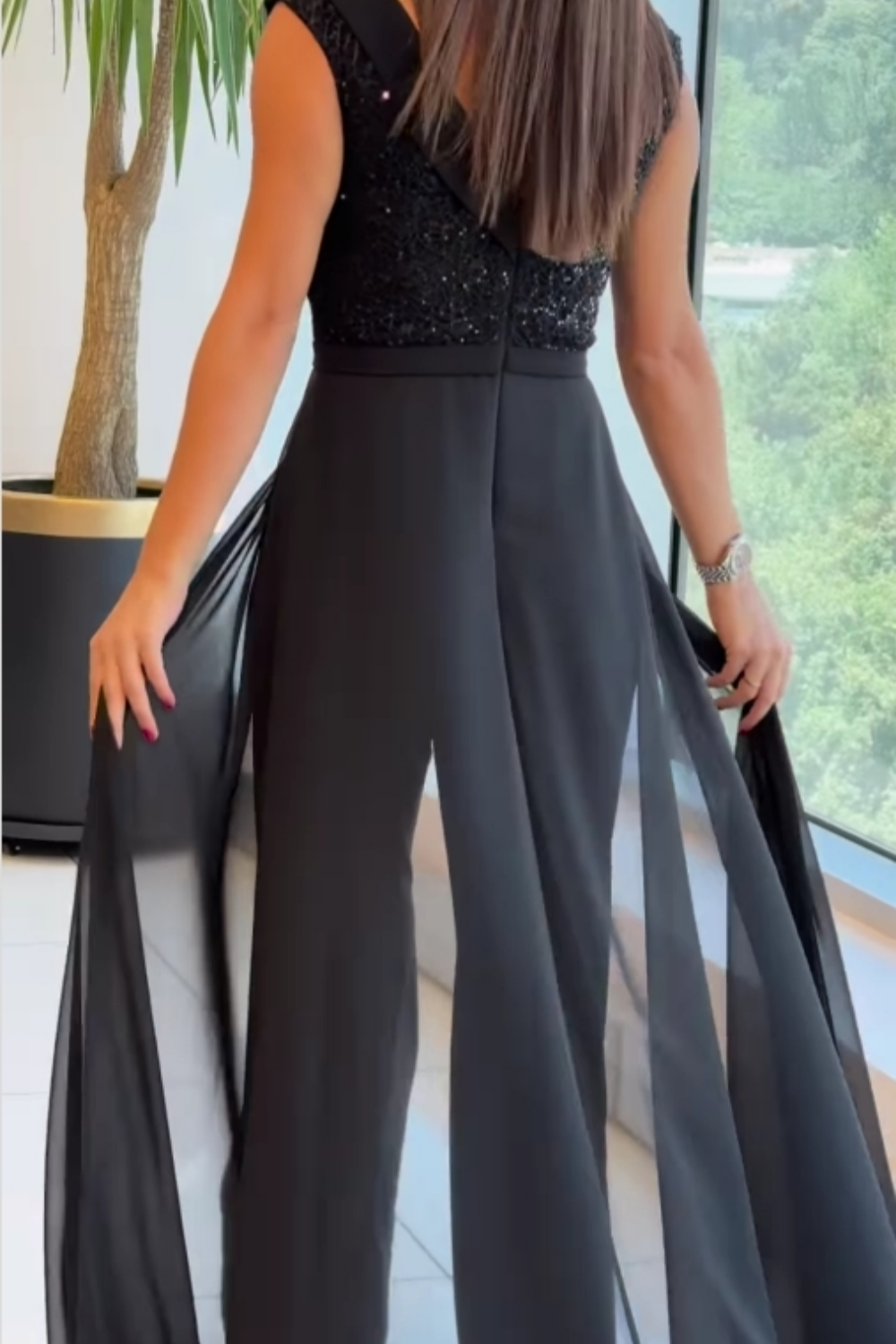 LUNA | Mono sin mangas elegante